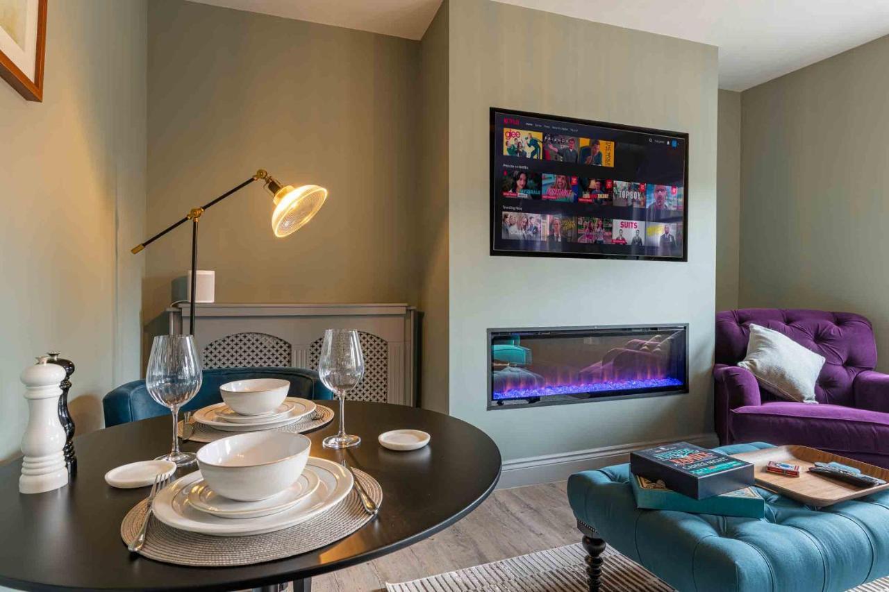 Beautiful Modern 1 Bedroom Apartment, City Centre Bath Exteriör bild